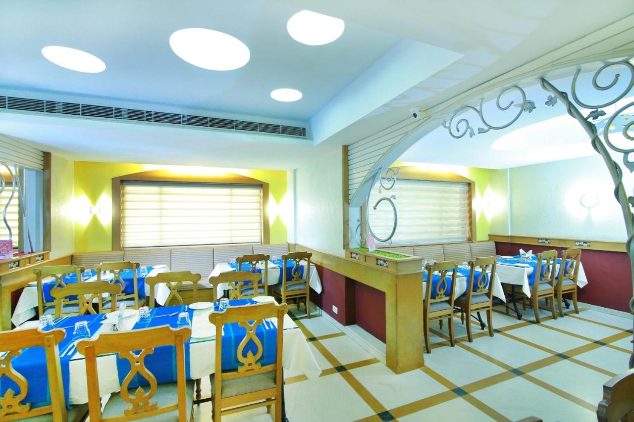 Royal Omars Hotel Kannur Exterior photo